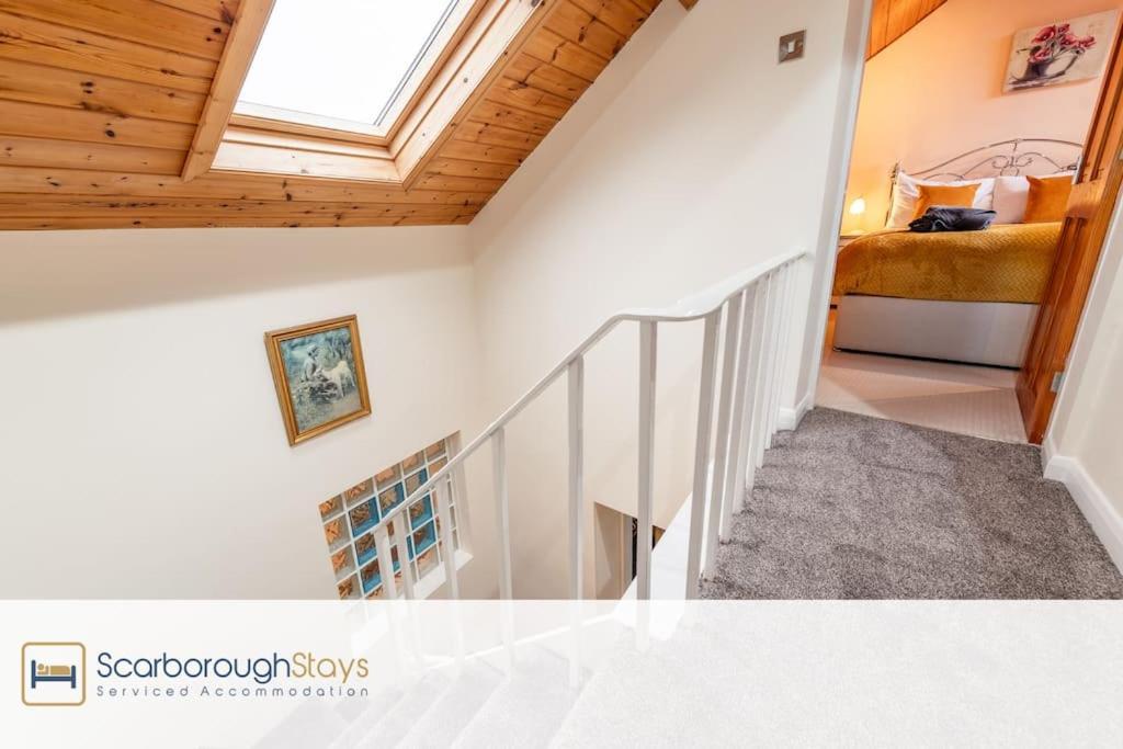 The Loft Apartment Скарборо Экстерьер фото